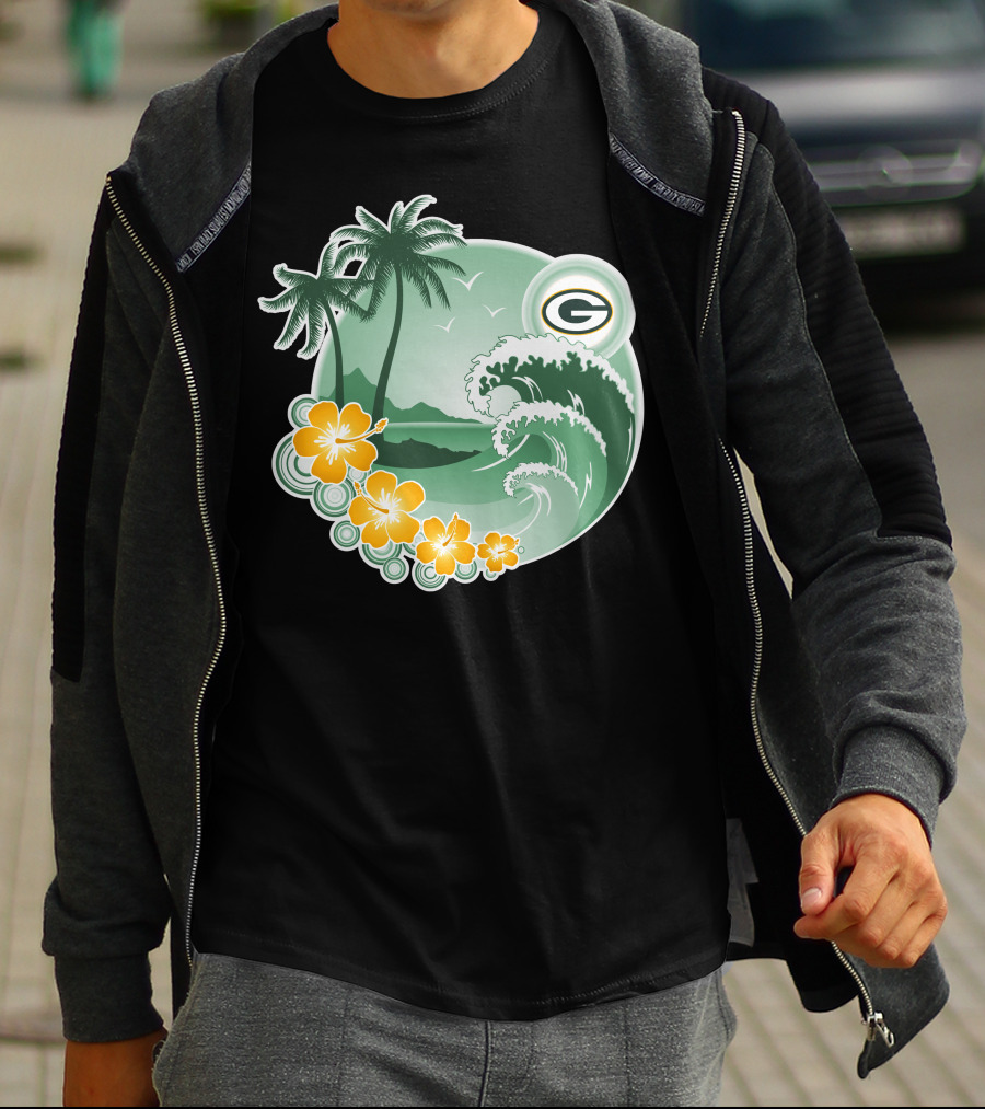 Green Bay Packers Tropical Wave Holiday Scene T-Shirt