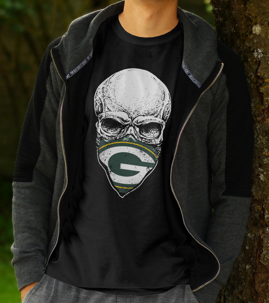 Green Bay Packers Skull Logo Face Mask T-Shirt
