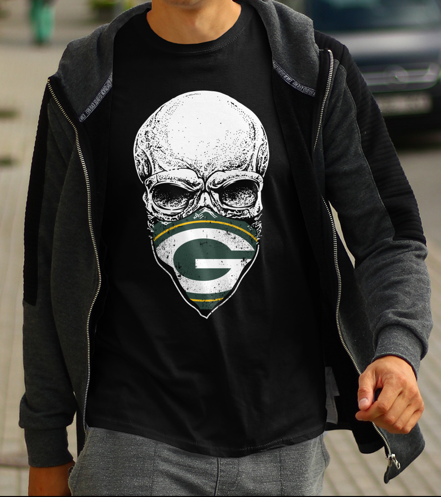 Green Bay Packers Skull Logo Face Mask T-Shirt