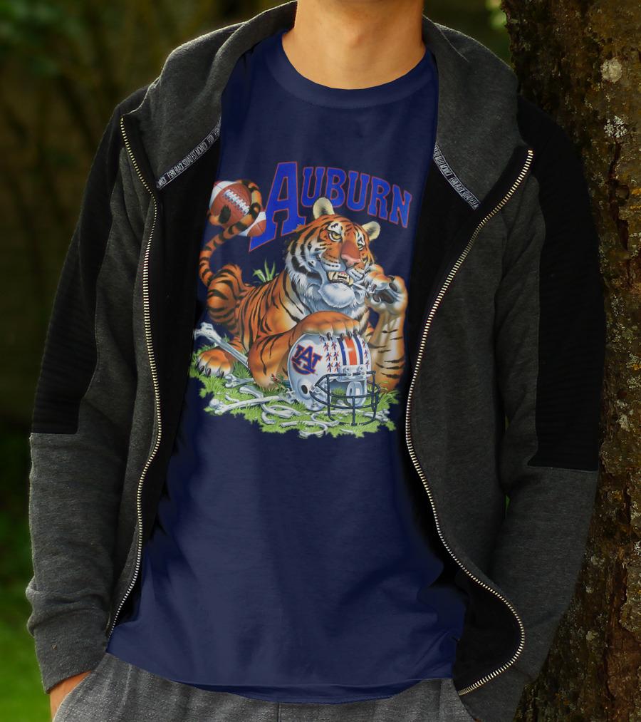 Auburn Tigers Football Tiger Holding Helmet With Bones And Football T-Shirt