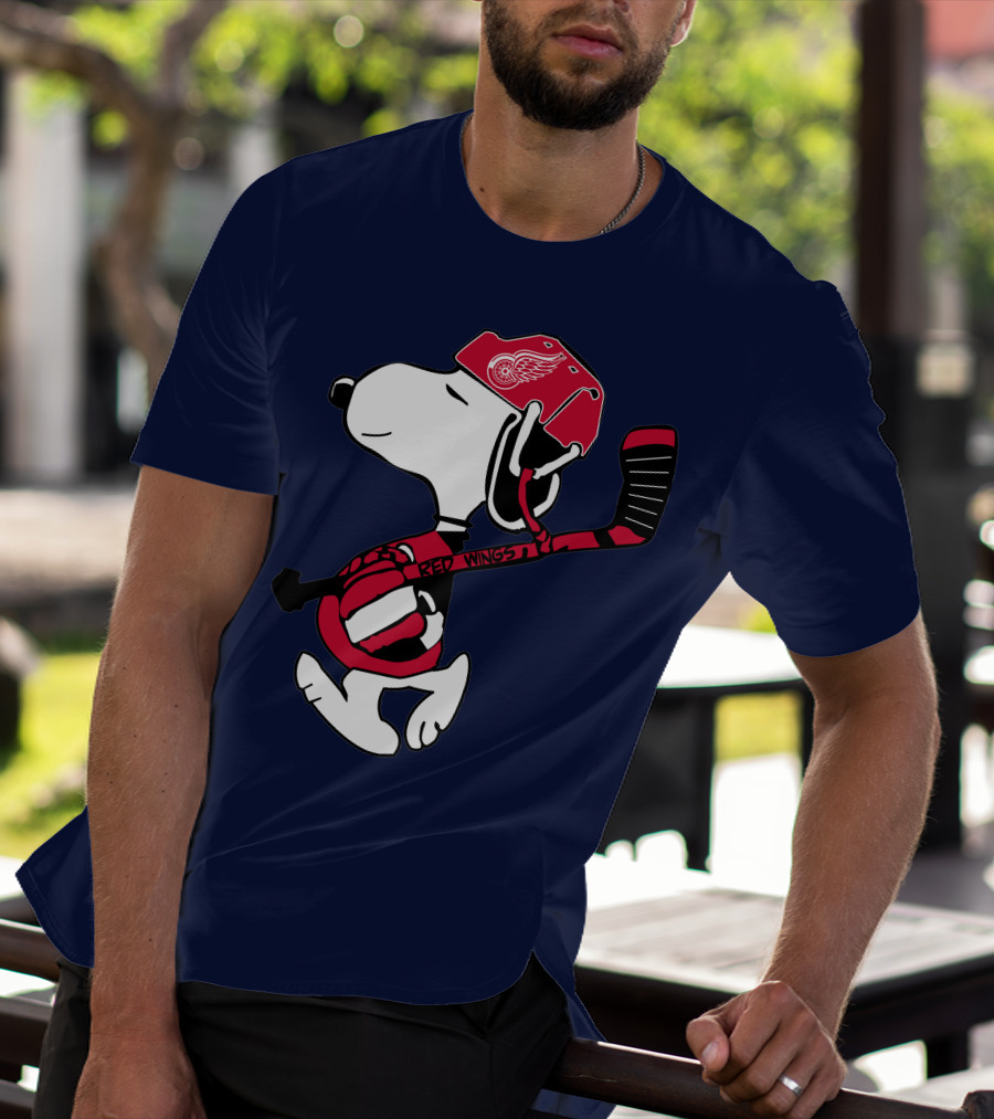Snoopy Detroit Red Wings Hockey Enthusiast T-Shirt