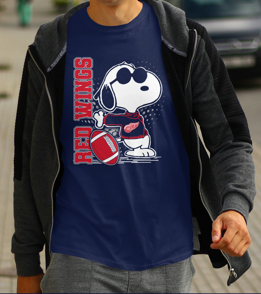 Red Wings Detroit Snoopy Football Peanuts T-Shirt