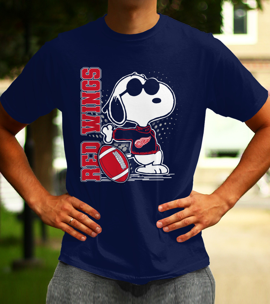 Red Wings Detroit Snoopy Football Peanuts T-Shirt