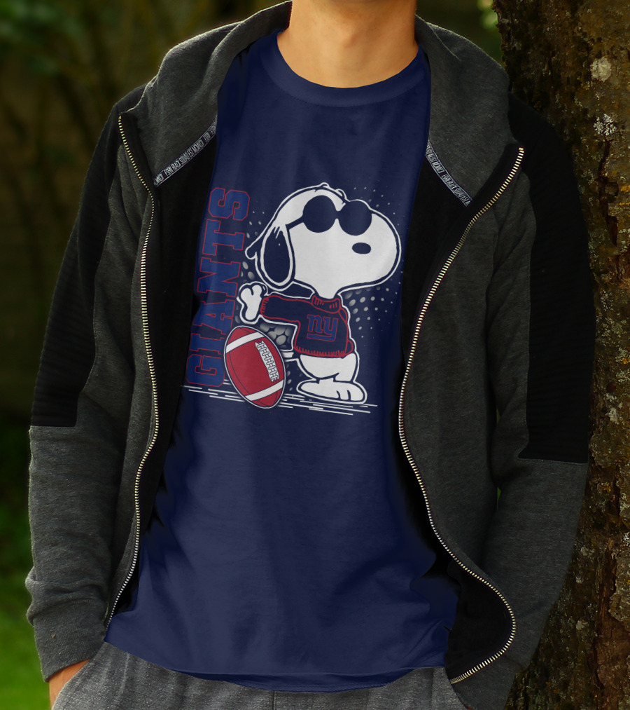 New York Giants Snoopy Football Player Fun Fanwear T-Shirt