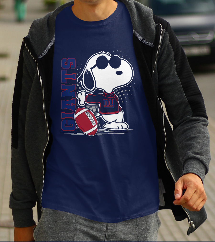 New York Giants Snoopy Football Player Fun Fanwear T-Shirt