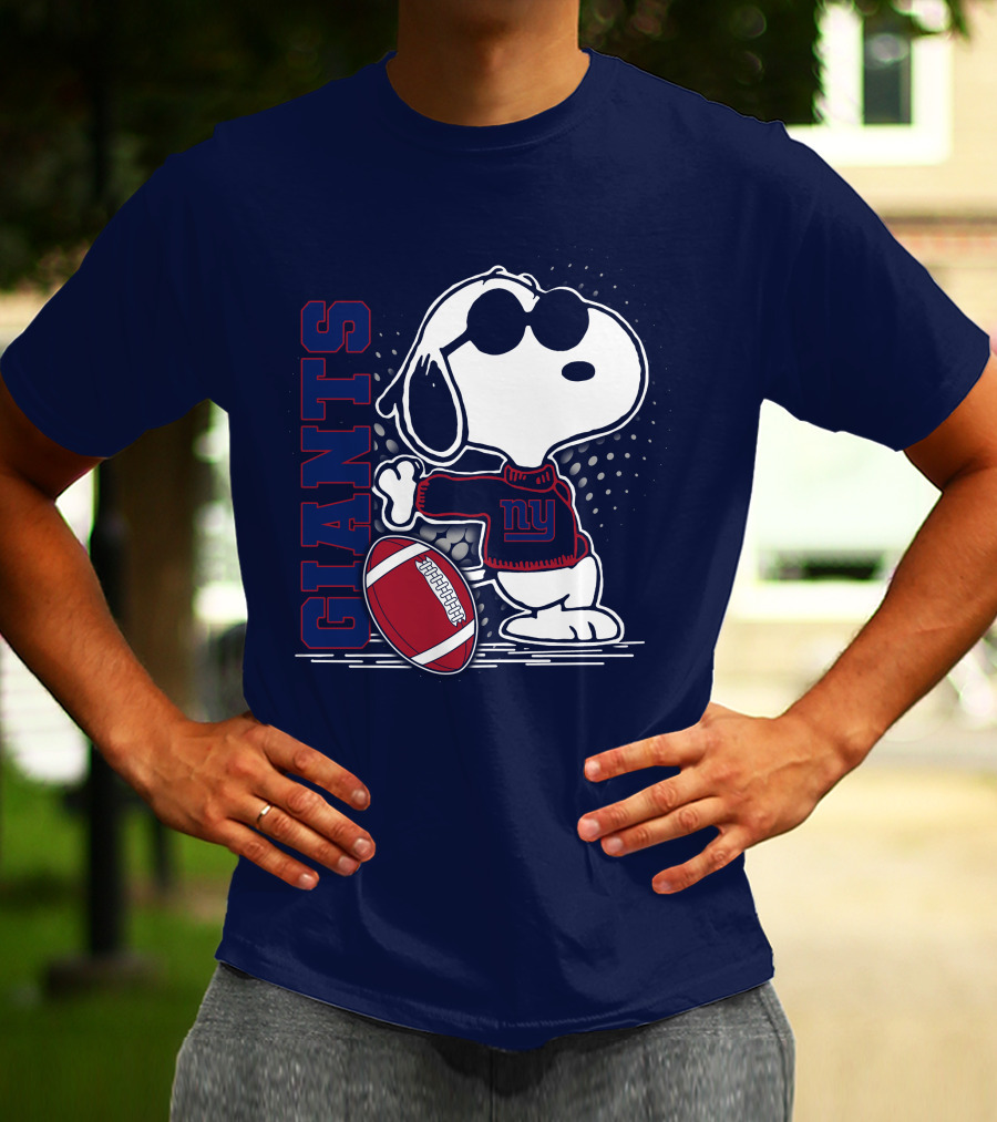 New York Giants Snoopy Football Player Fun Fanwear T-Shirt