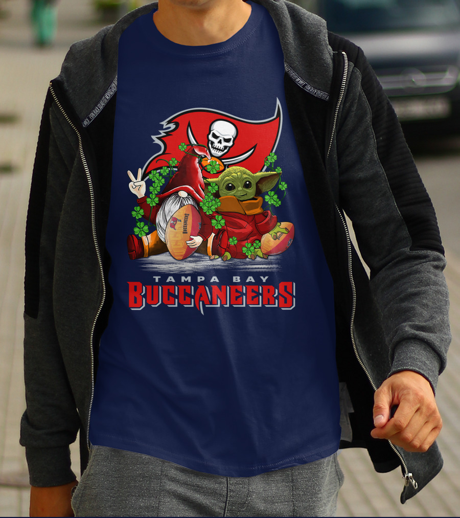 Tampa Bay Buccaneers Gnome And Baby Alien Football Peace T-Shirt