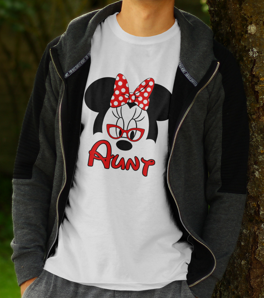 Minnie Mouse Aunt With Red Polka Dot Bow And Glasses T-Shirt