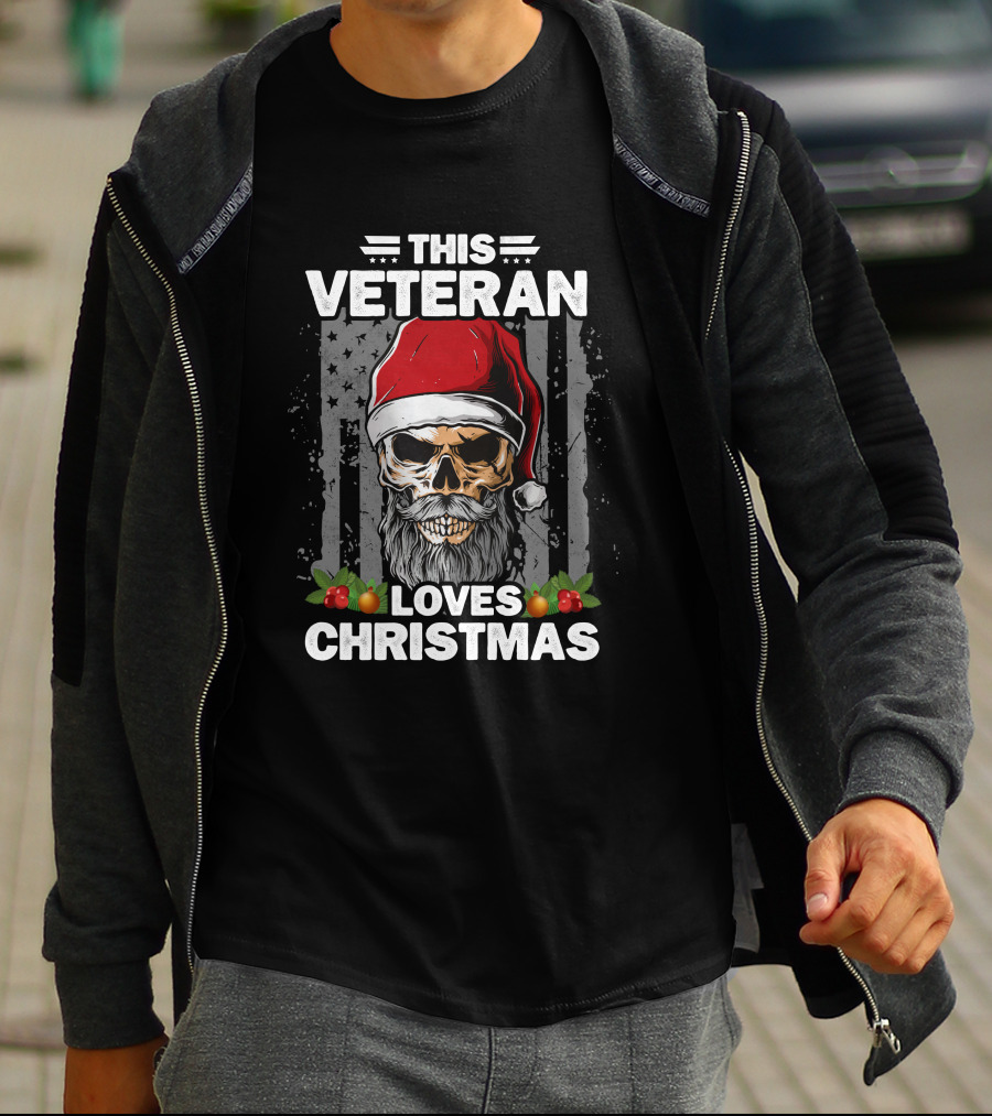 This Veteran Loves Christmas Skull Santa Hat Holiday Spirit T-Shirt