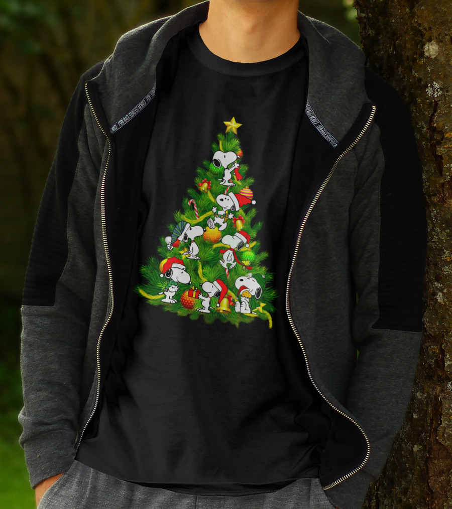 Snoopy Christmas Tree With Santa Hats And Gifts T-Shirt
