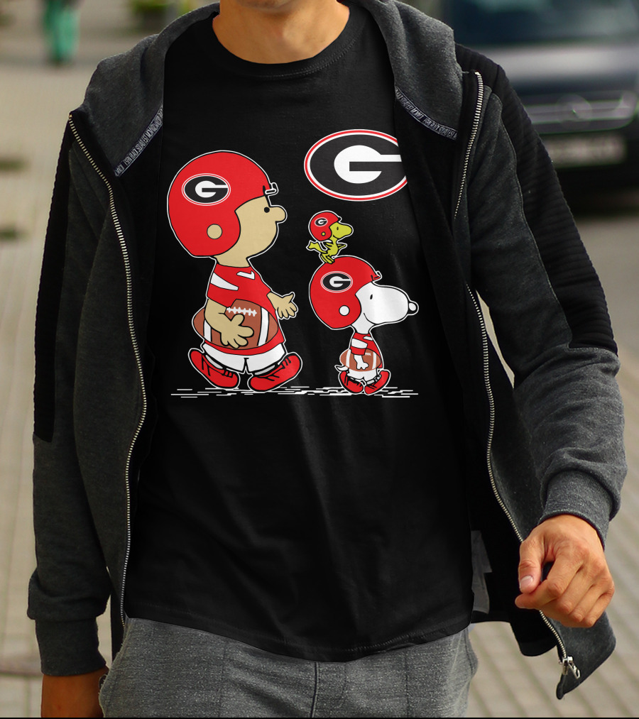 Georgia Bulldogs Charlie Brown And Snoopy Football Team Spirit T-Shirt