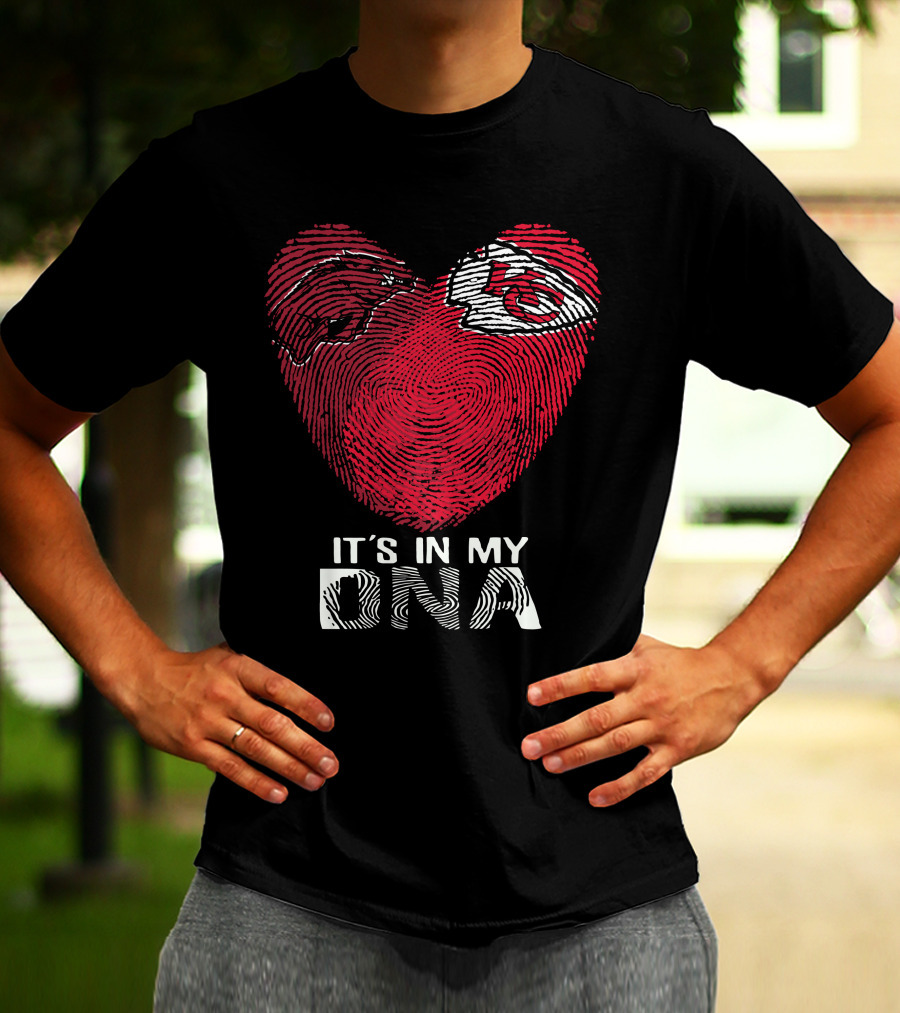 Arkansas Razorbacks Chiefs It's In My Dna Fingerprint Heart T-Shirt