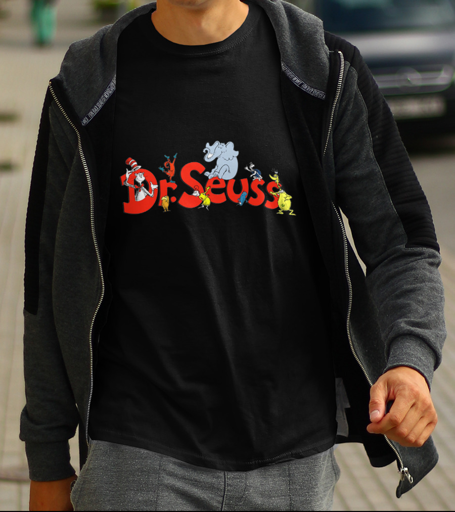 Dr Seuss Family Characters Comic Featuring Iconic Cat Elephant Bird Gildan T-Shirt