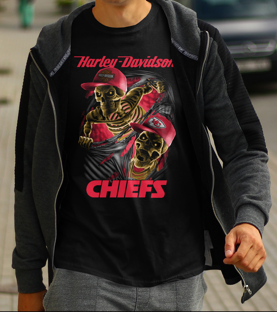 Harley Davidson Chiefs Skeletons In Kansas City Chiefs Hats T-Shirt
