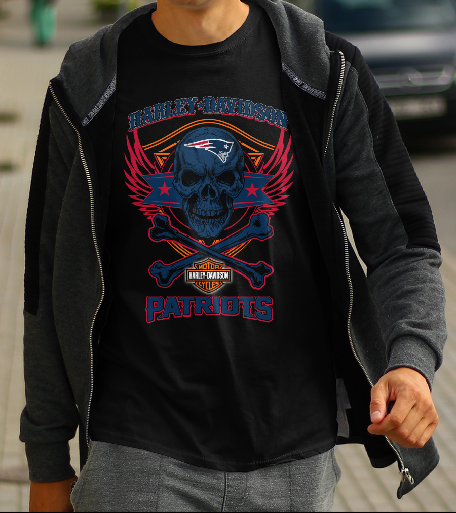 Harley Davidson New England Patriots Skull And Crossbones T-Shirt