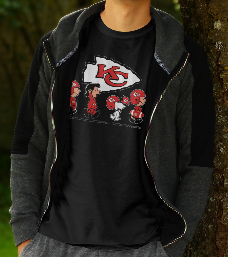 Snoopy Peanuts Kansas City Chiefs NFL Team Spirit T-Shirt