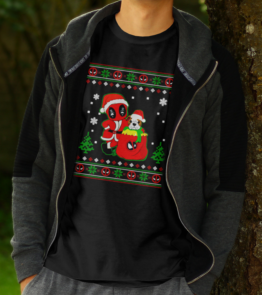 Deadpool Bulldog Christmas Santa Ugly Sweater Snowflakes Trees T-Shirt