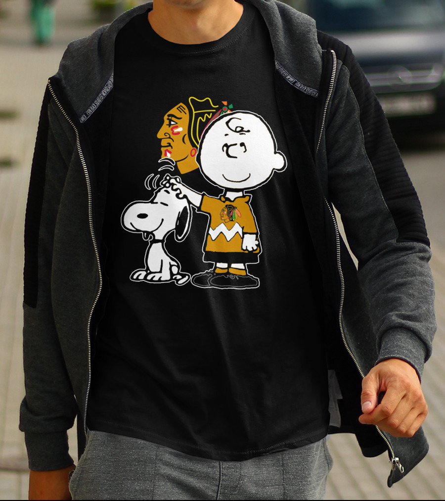 Chicago Blackhawks Charlie Brown And Snoopy T-Shirt