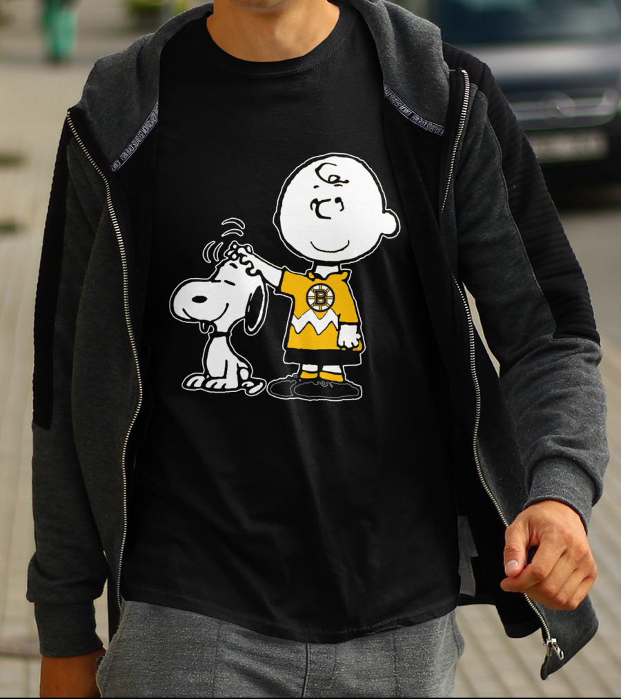 Boston Bruins Snoopy Charlie Brown Peanuts T-Shirt