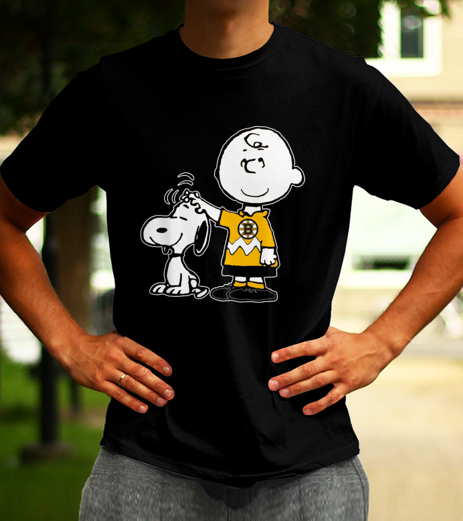 Boston Bruins Snoopy Charlie Brown Peanuts T-Shirt