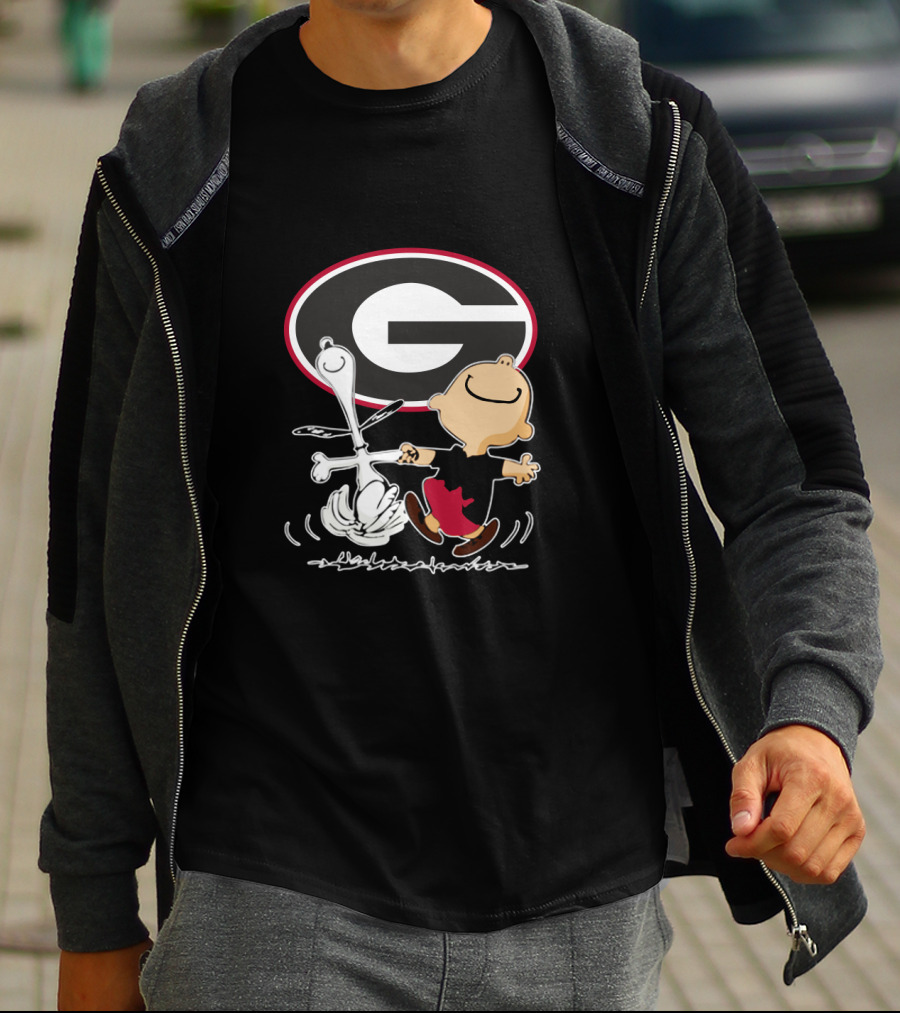 Georgia Bulldogs Football Peanuts Characters Dancing T-Shirt