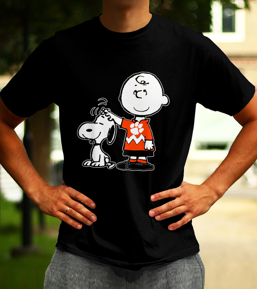 Clemson Tigers Football Paw Print On Charlie Brown With Snoopy T-Shirt