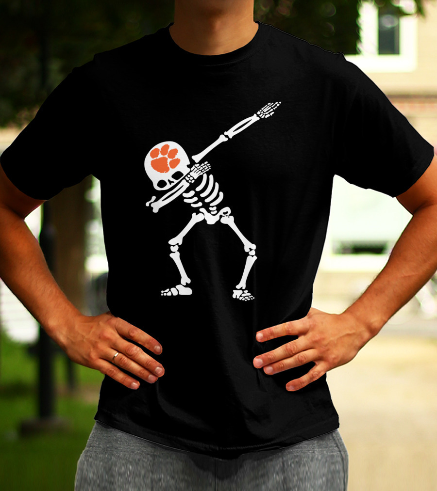 Clemson Tigers Dabbing Skeleton With Paw T-Shirt