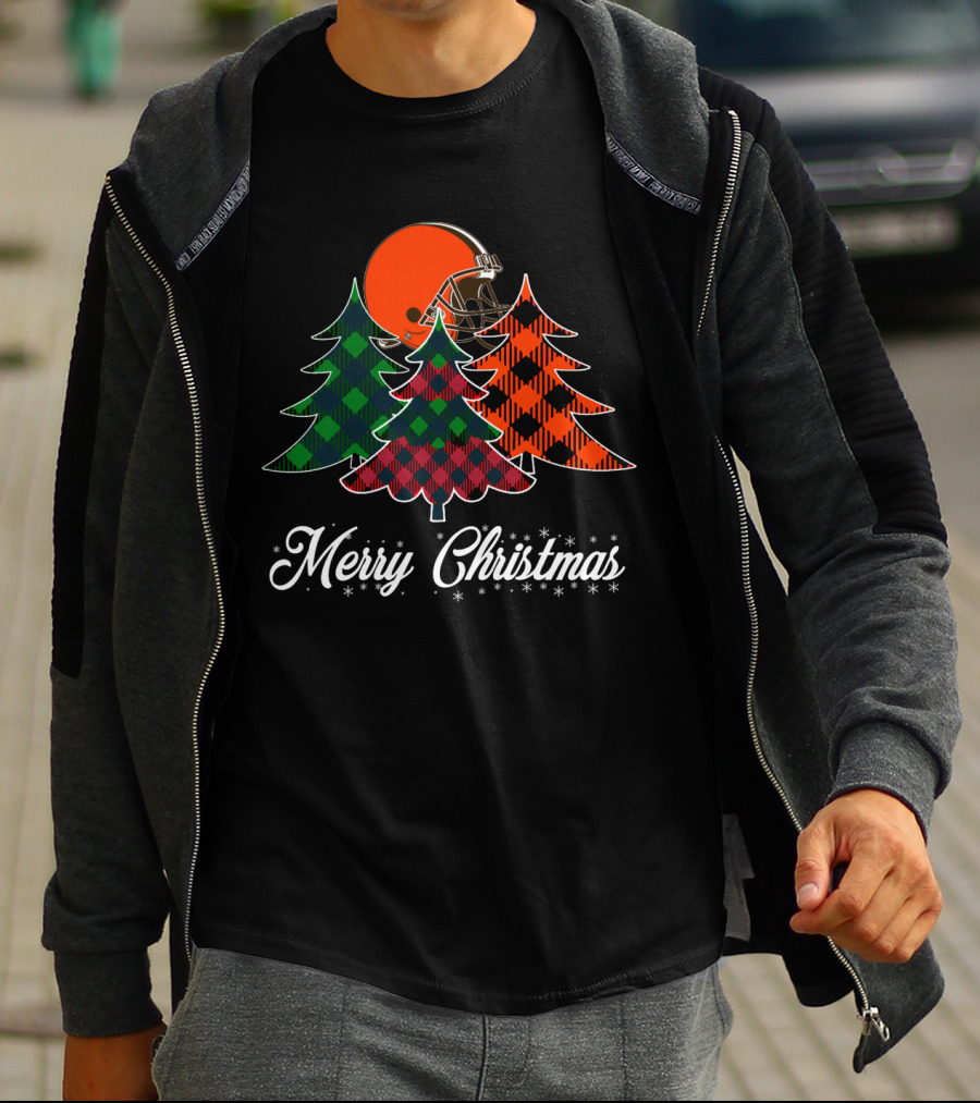 Merry Christmas Cleveland Browns Helmet And Plaid Trees T-Shirt