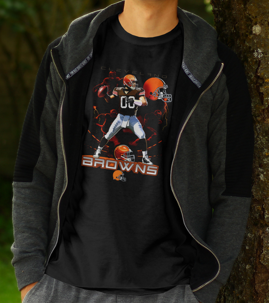 Cleveland Browns Quarterback Football Player With Helmets And Action Poses T-Shirt