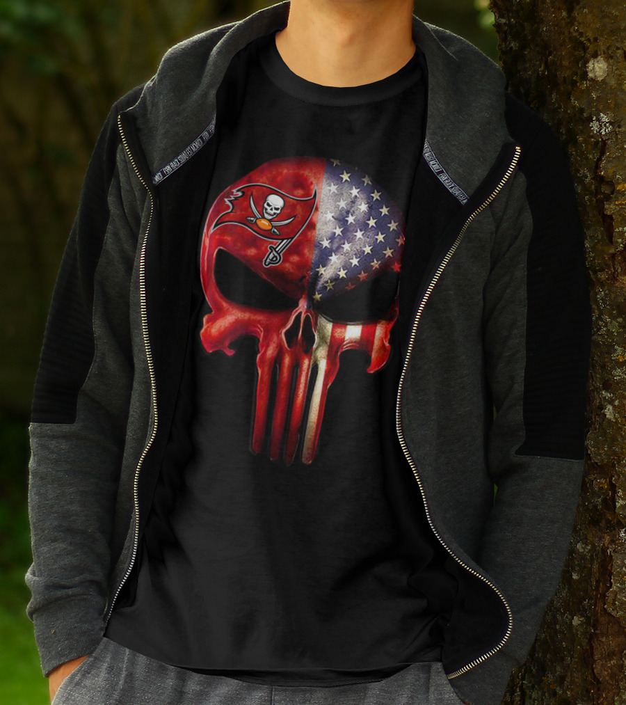 Tampa Bay Buccaneers American Flag Skull For True TAMPA Fan Only T-Shirt