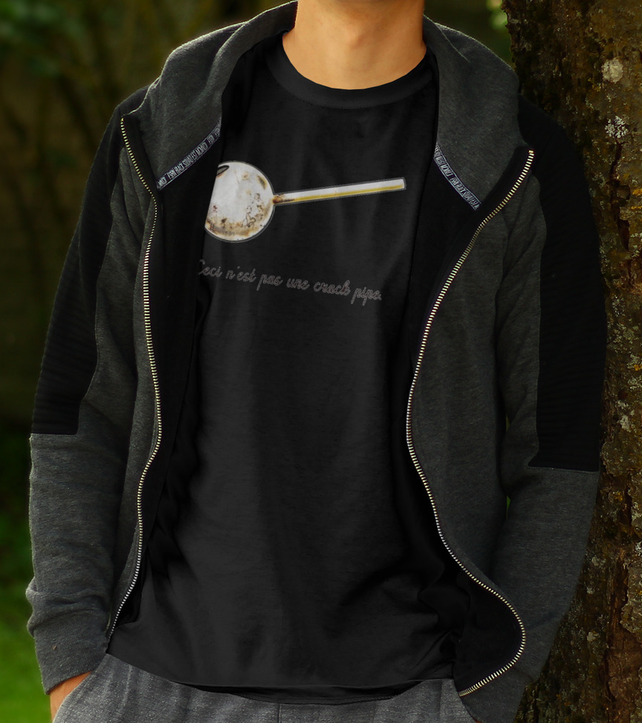 Ceci N'est Pas Une Crack Pipe Rene Magritte Reference T-Shirt