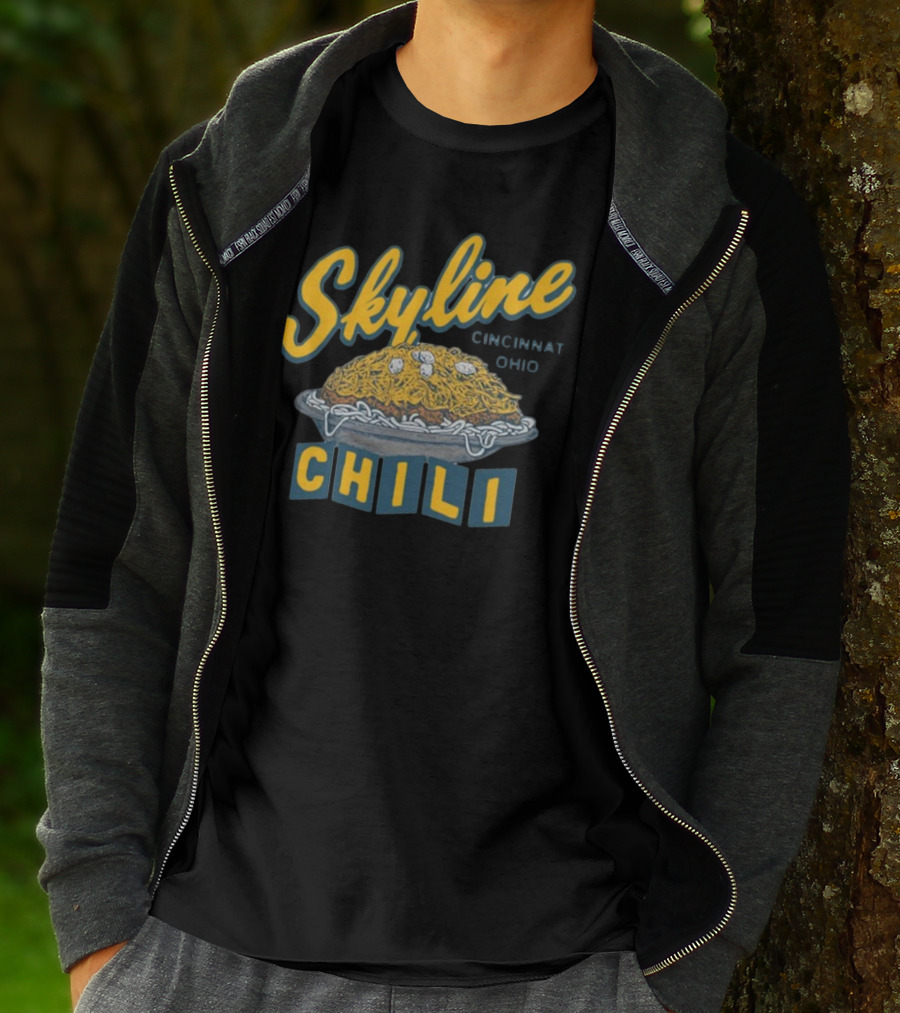 Skyline Chili Cincinnati Ohio Pop Culture Food Icon With Classic Spaghetti And Cheese Plate T-Shirt