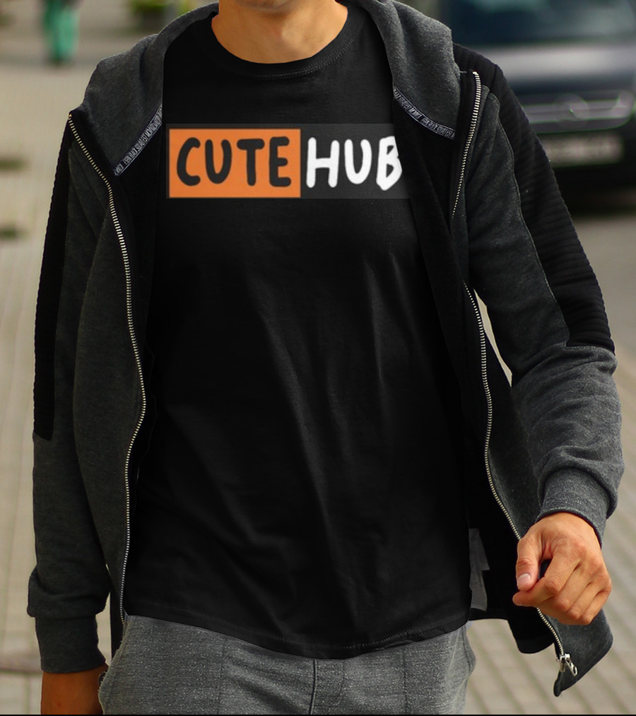 CUTE HUB Bold Contrast T-Shirt