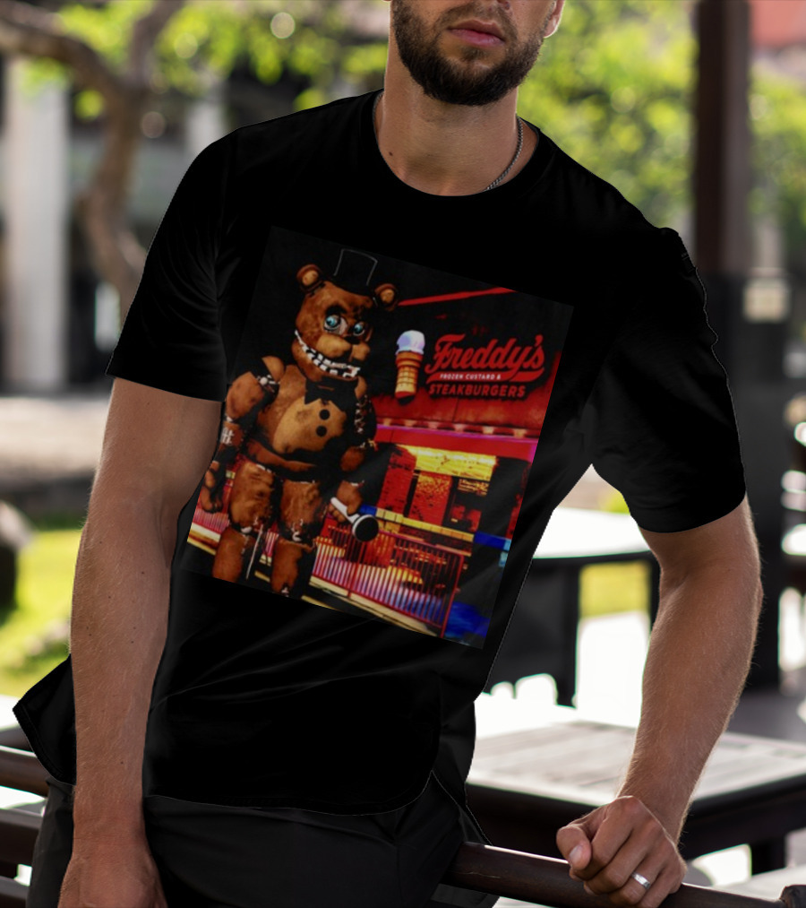 Mamonoworld Funny Bear Freddy's Frozen Custard And Steakburgers Bear T-Shirt