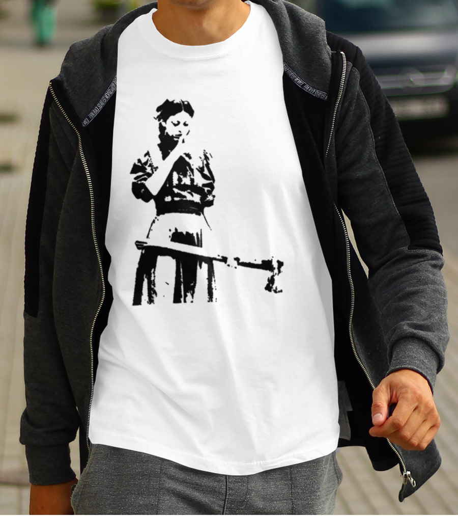 Mia Goth Pearl Film Character With Weapon T-Shirt