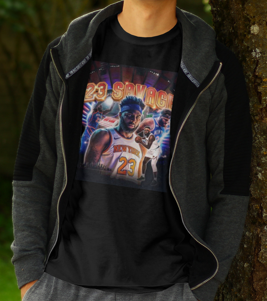 New York Knicks 23 Savage Mitchell Robinson Stadium Lightning Background T-Shirt