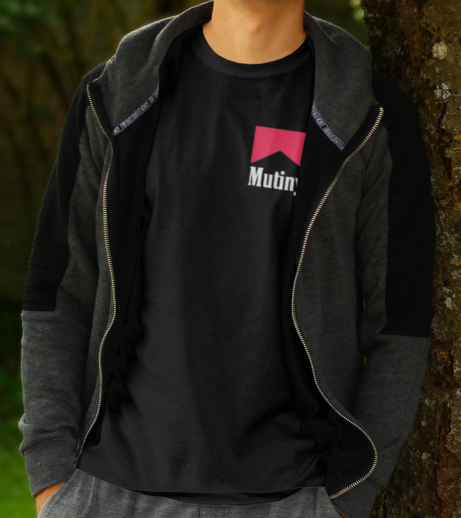 Peter McCormack Mutiny Bold Red Banner T-Shirt