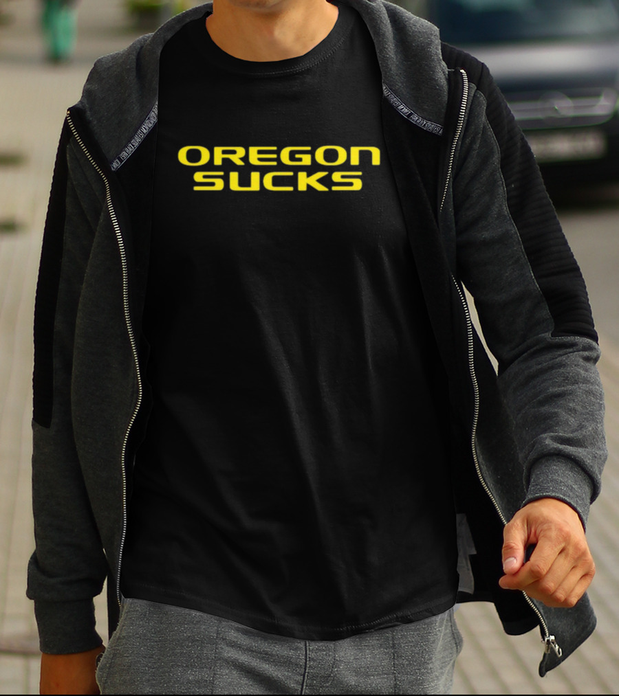 Spencer Hawes Wearing Oregon Sucks T-Shirt