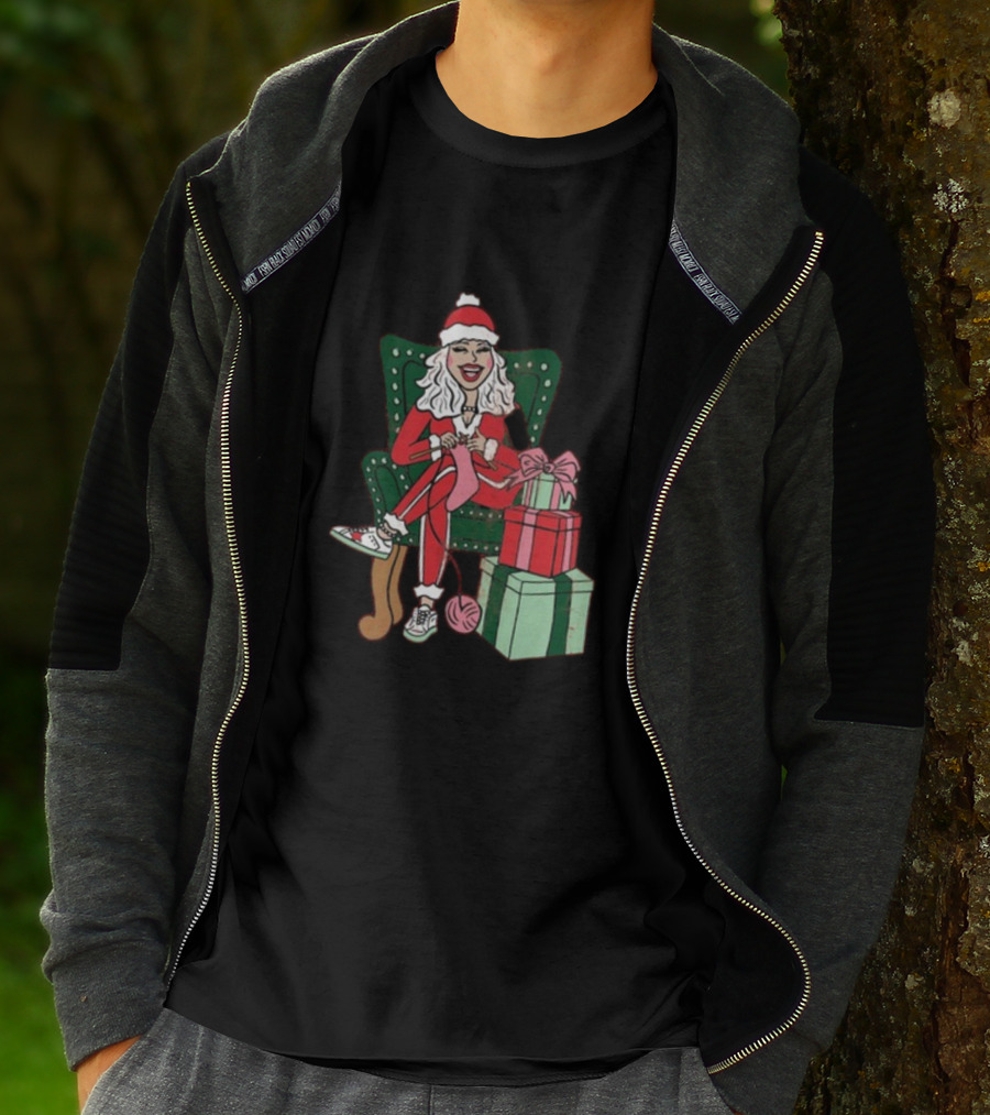 Fleece Navidad Merry Christmas Santa Woman Knitting Presents T-Shirt