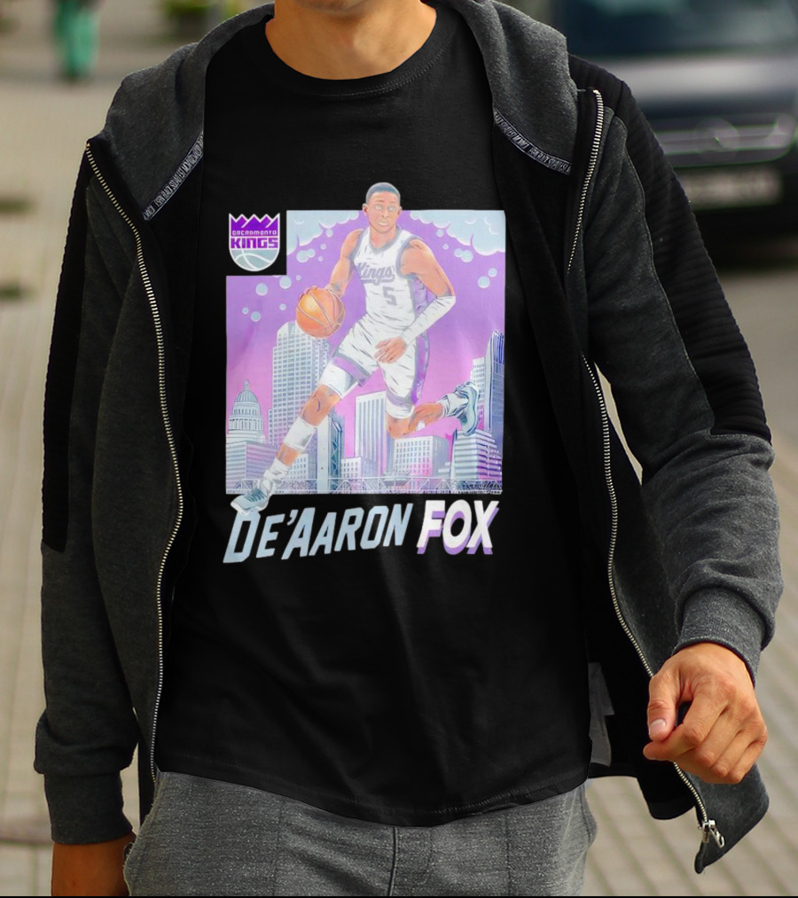 Sacramento Kings De’Aaron Fox Basketball City Skyline Kings T-Shirt