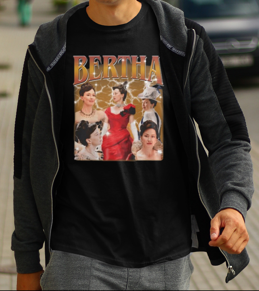 Bertha The Boss Glamorous Vintage Fashion Queens T-Shirt
