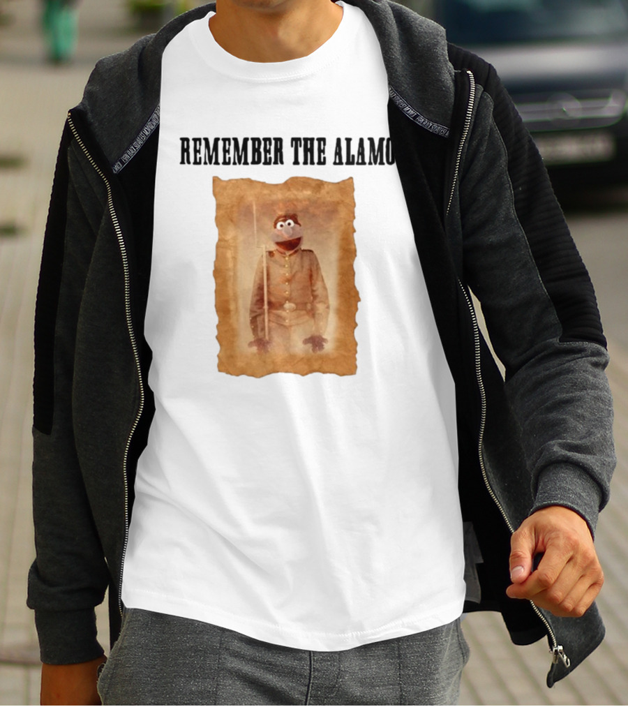Lucca International Remember The Alamo Historical Muppet Soldier T-Shirt