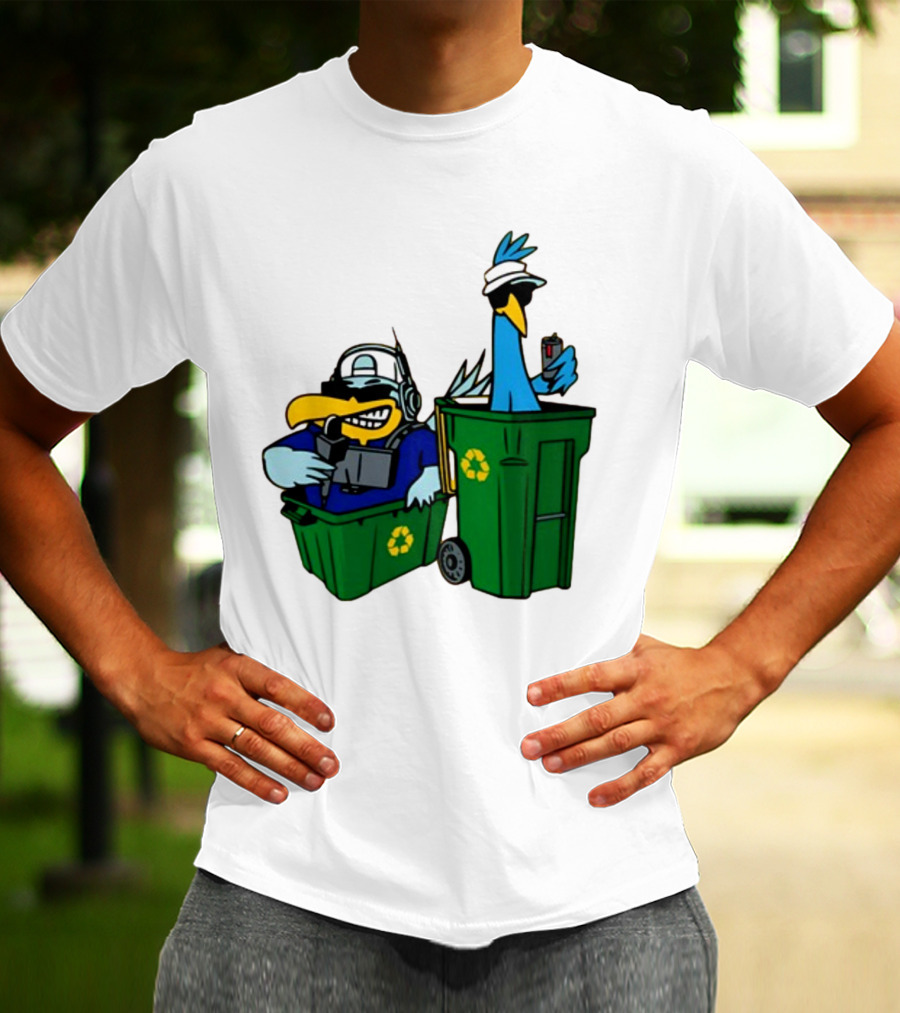 Fairwayjockey Birdie Juice The People’S Birdies Golf Duo Recycling Bins Image T-Shirt