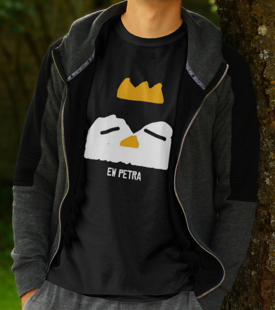 Ew Petra Gurin Clips Iconic T-Shirt