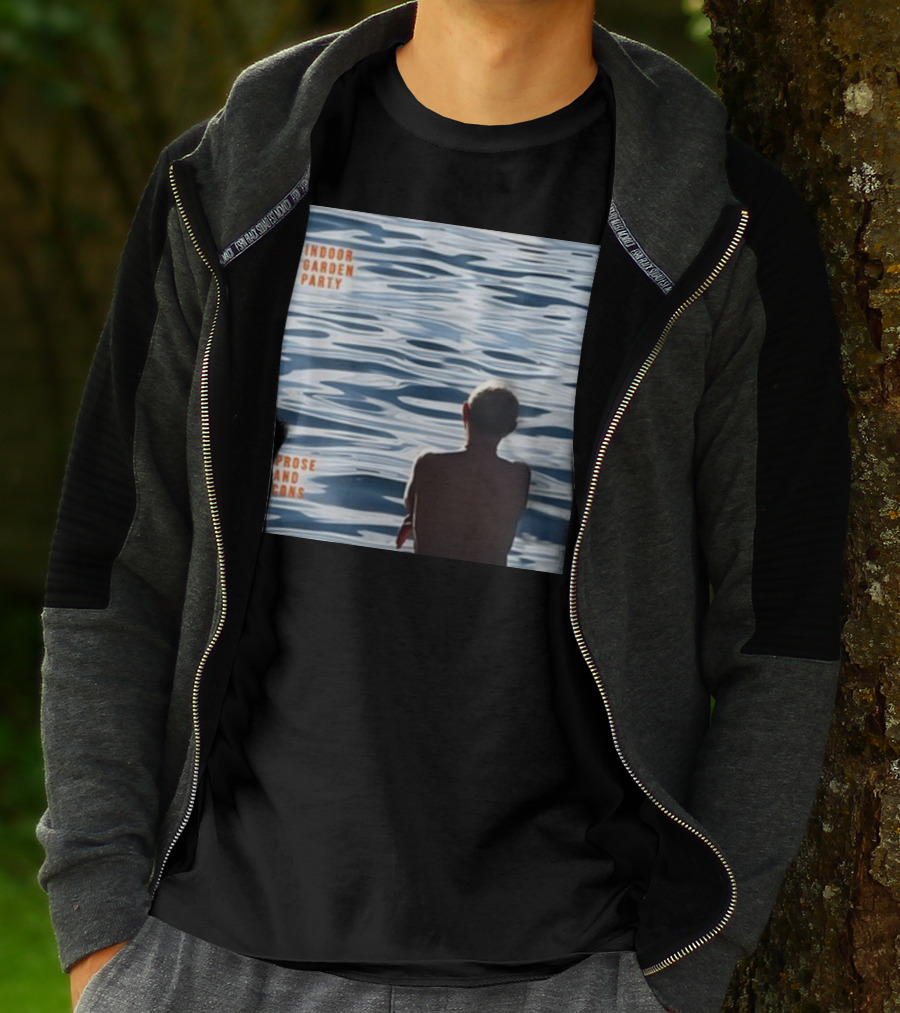 Russell Crowe Indoor Garden Party Prose And Cons Water Reflection T-Shirt