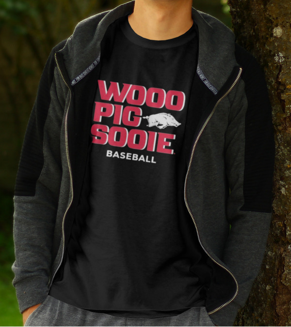 Wooo Pig Sooie Arkansas Baseball Black Pig T-Shirt