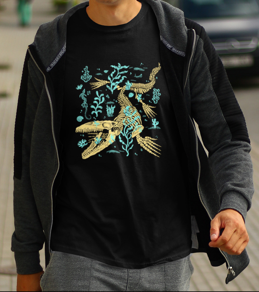 Mosasaurus Fossils Fitas Underwater Skeleton And Seaweed Scene T-Shirt