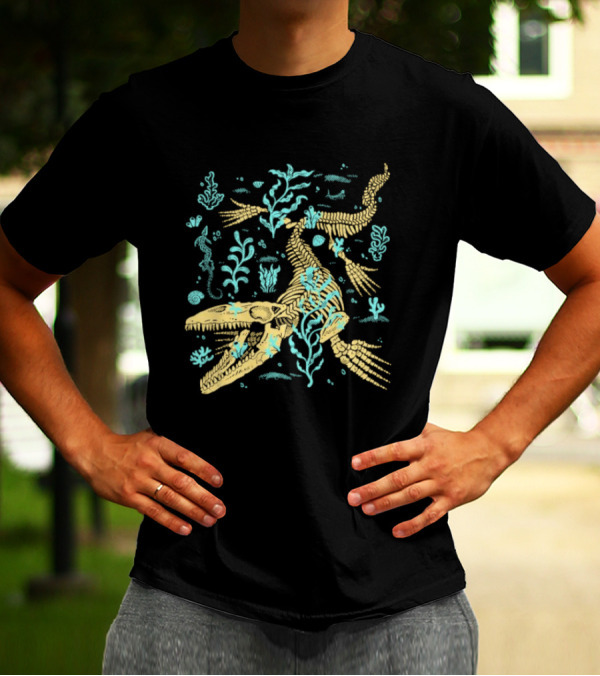 Mosasaurus Fossils Fitas Underwater Skeleton And Seaweed Scene T-Shirt