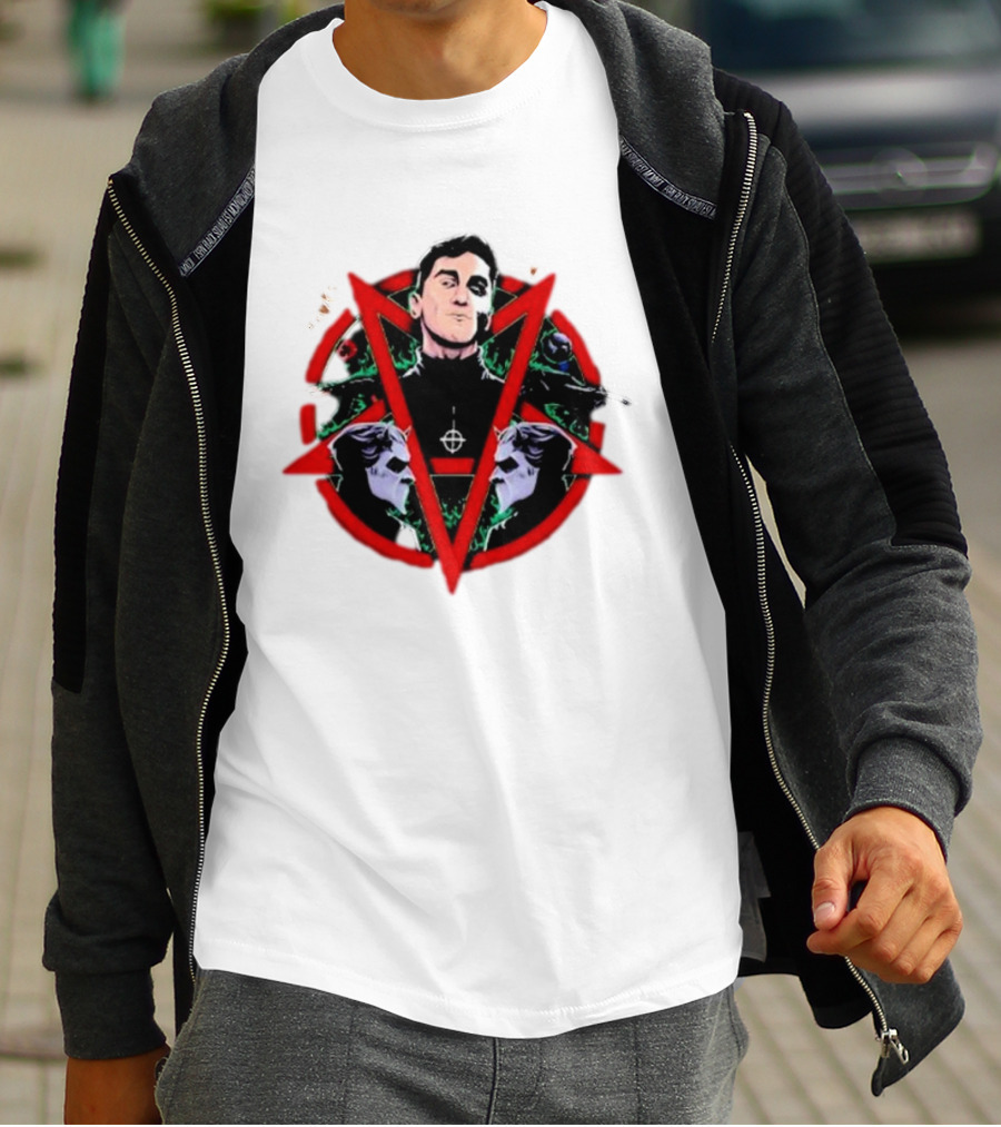 Hawks Remera MVP Vector Triangular Symbol With Mysterious Figure And Crossed Arms T-Shirt