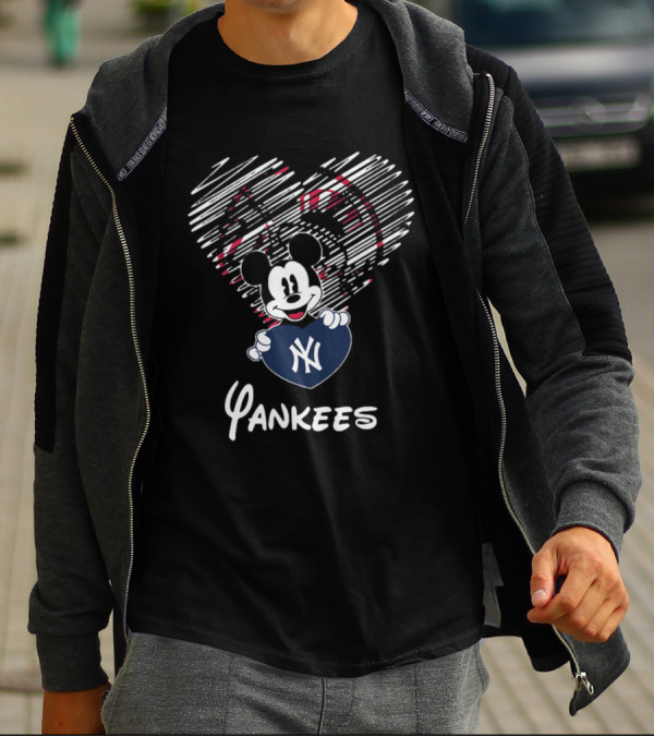 Mickey Mouse Yankees Heart Drawing T-Shirt